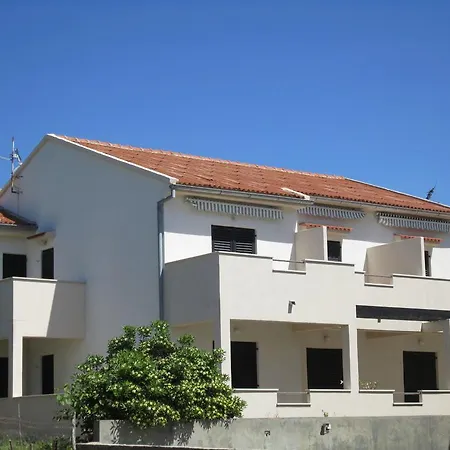 Pleasant In Pag Dalmatia, Croatia